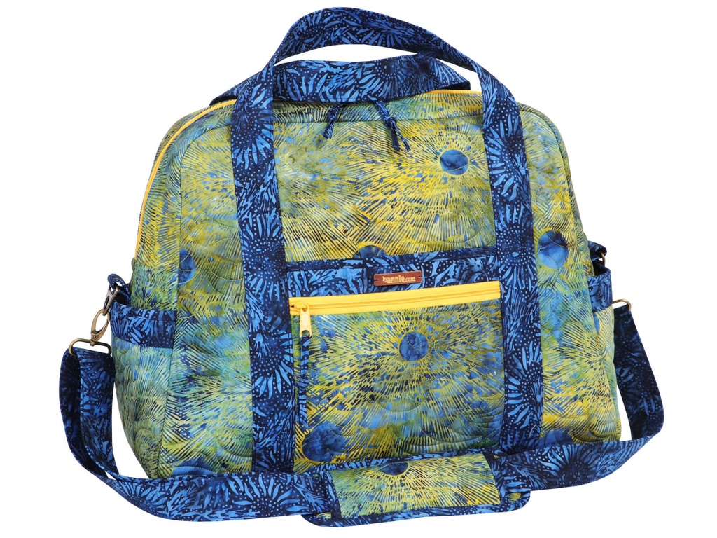 UltimateTravelBag2-IMG_0236-white-opt.jpg