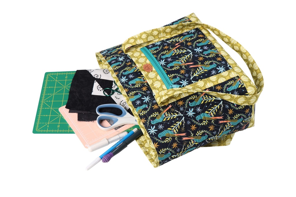 Model - Two Little Totes #08