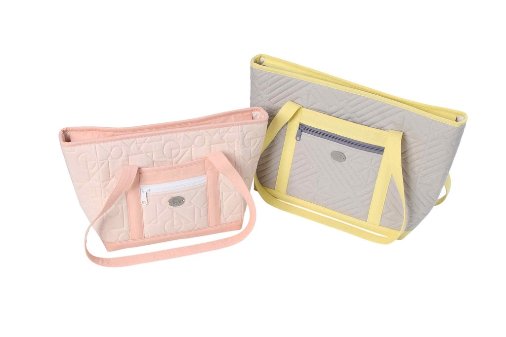 Model - Two Little Totes #00