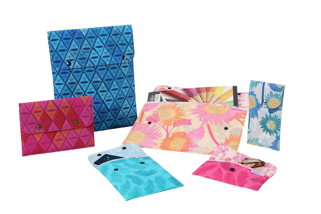 Model - Snappy Sleeves #18