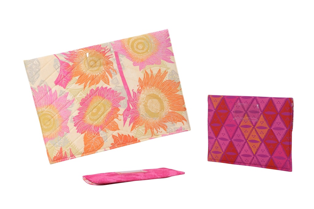 Model - Snappy Sleeves #18