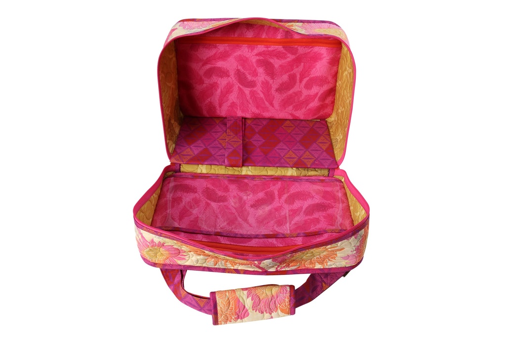Model - Stitcher's Suitcase #04