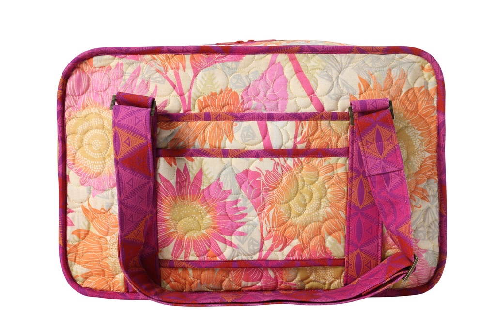 Model - Stitcher's Suitcase #04