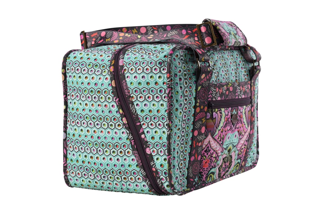 Model - Stitcher's Suitcase #05