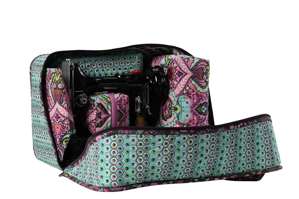 Model - Stitcher's Suitcase #05