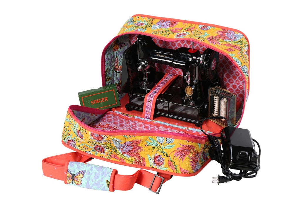 Model - Stitcher's Suitcase #09