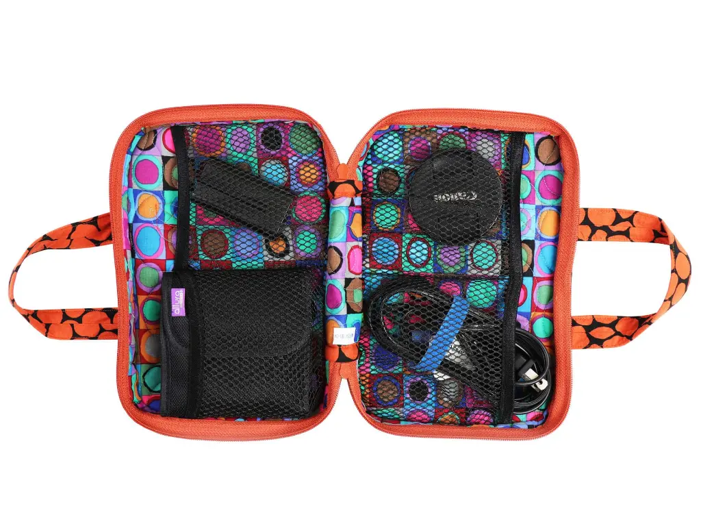 TechTote-IMG_8717-white-opt.webp