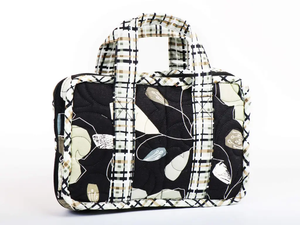 TechTote-IMG_8770-studio-opt.webp
