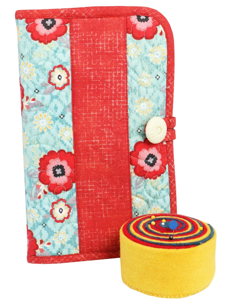 Model - Needle Case & Wool Pincushion #03