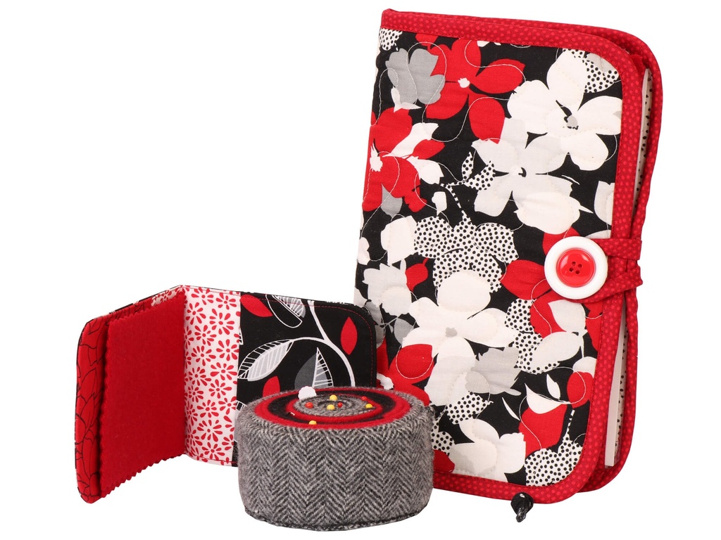Model - Needle Case & Wool Pincushion #07