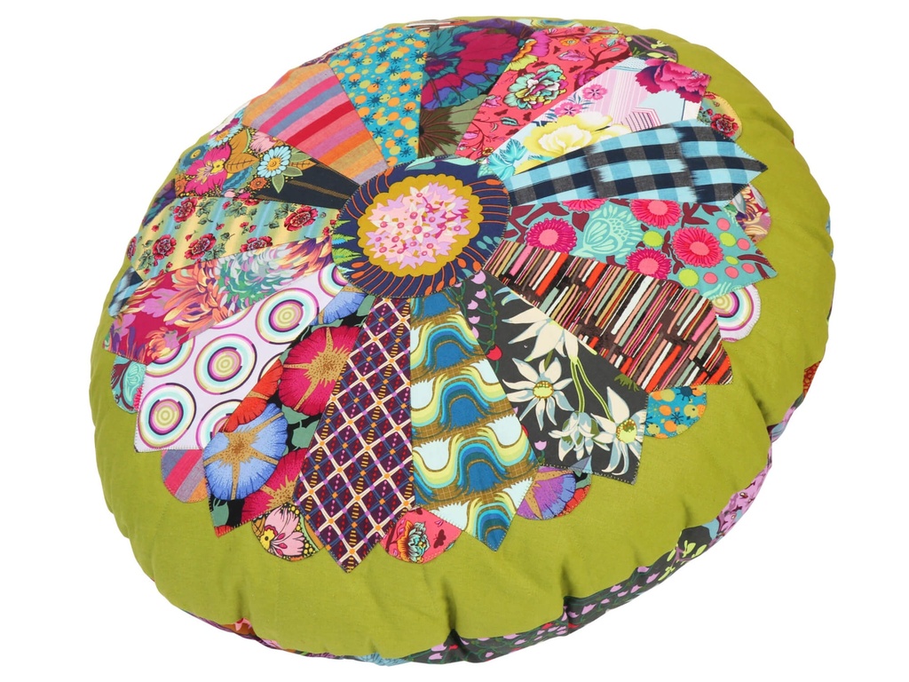 Model - Petal Floor Pillow #01