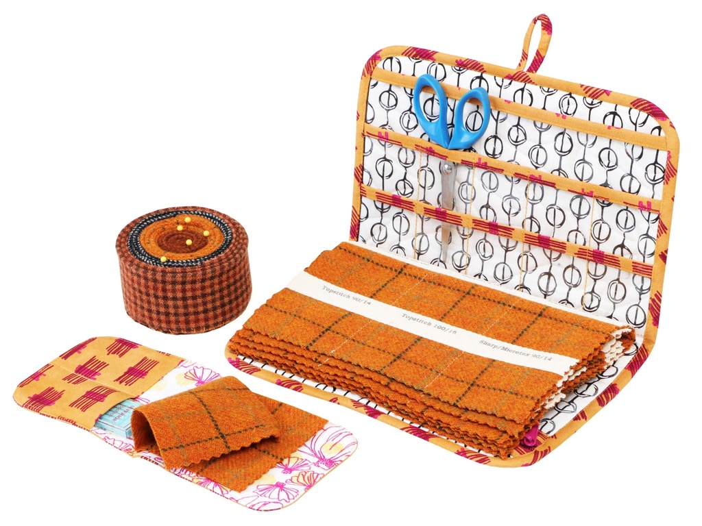 Model - Needle Case & Wool Pincushion #14