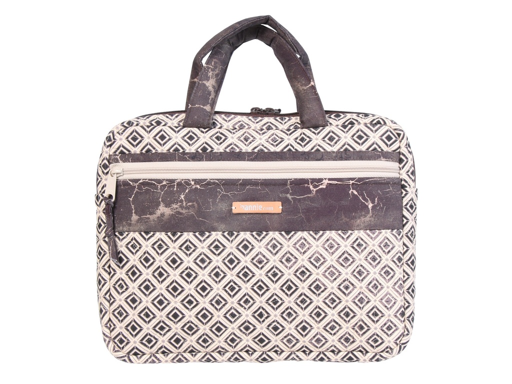 Model - Netbook Computer Carriers II #10