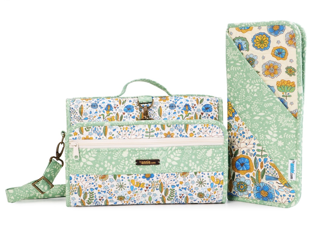 Model - Travel Essentials 2.0 #31