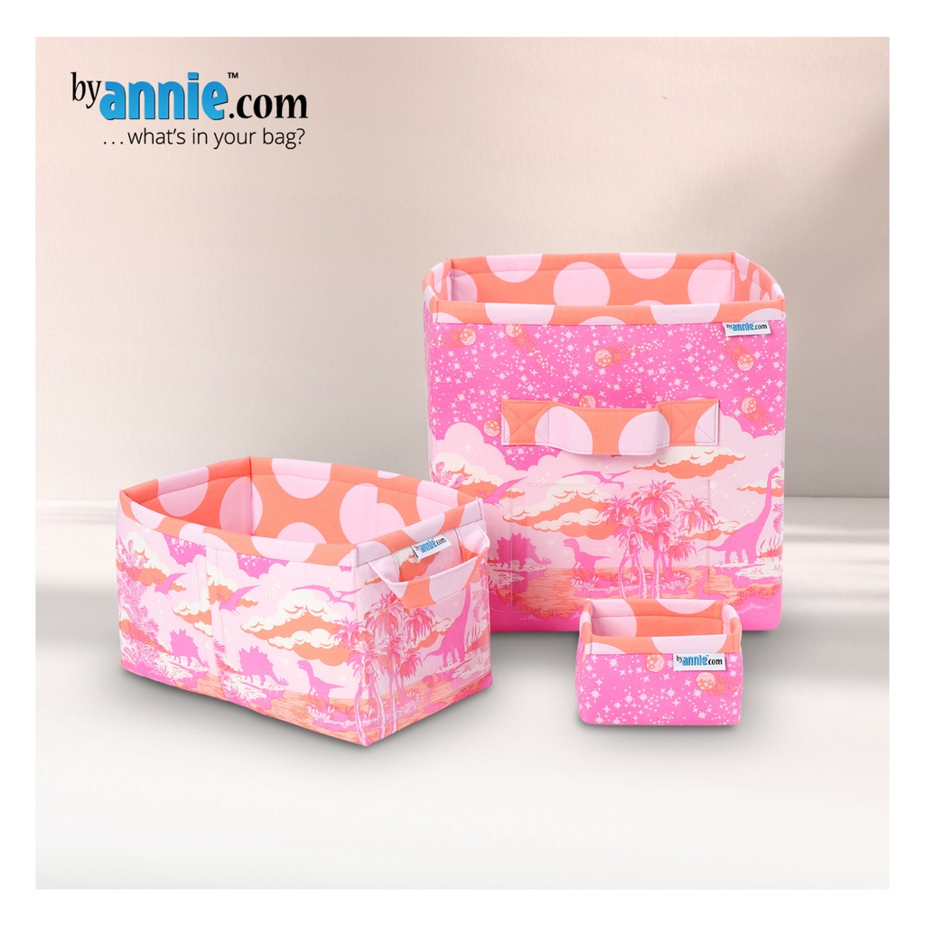 Model - Contain Yourself #21