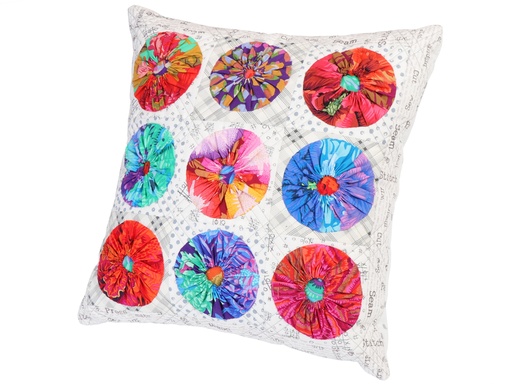 [M-LWD209-02] Model - Lounge Around Pillows #02
