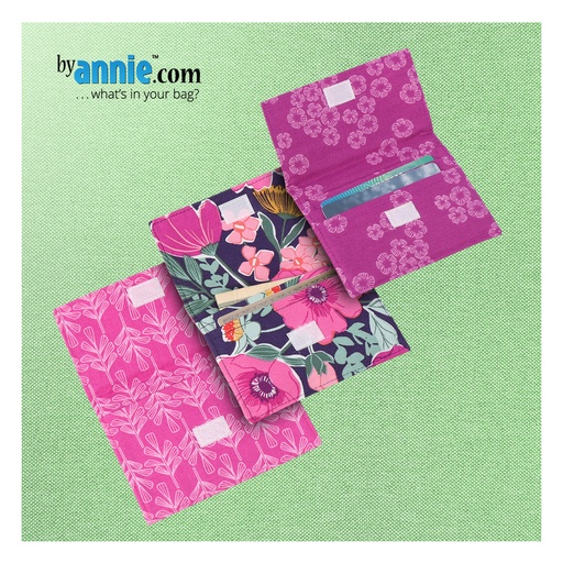 [M-PBA304-06] Model - Sew Simple Wallet #06