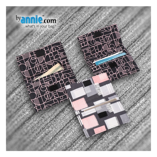 [M-PBA304-10] Model - Sew Simple Wallet #10